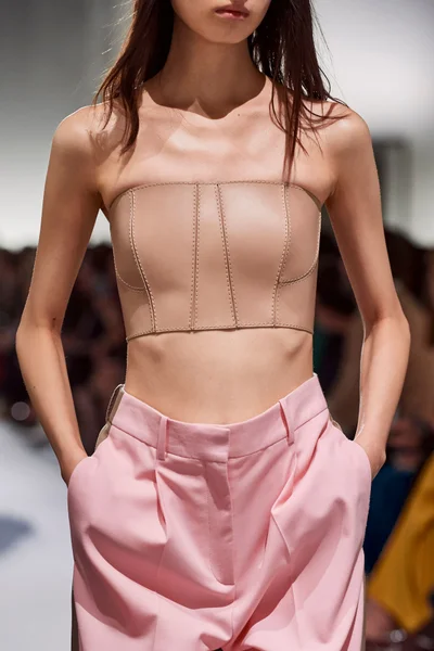 Look 52